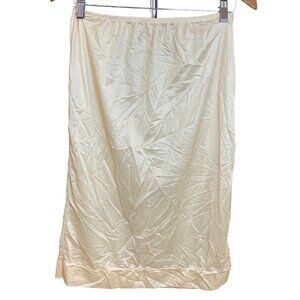 Triumph International Beige Elastic Waist Half Slip